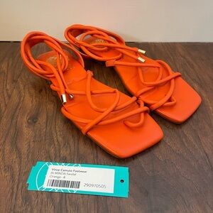 NWT Vince Camuto Alminda Sandals Size 6